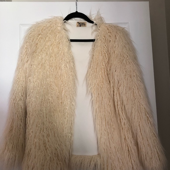 Show Me Your Mumu Faux Fur Jacket - Picture 1 of 3